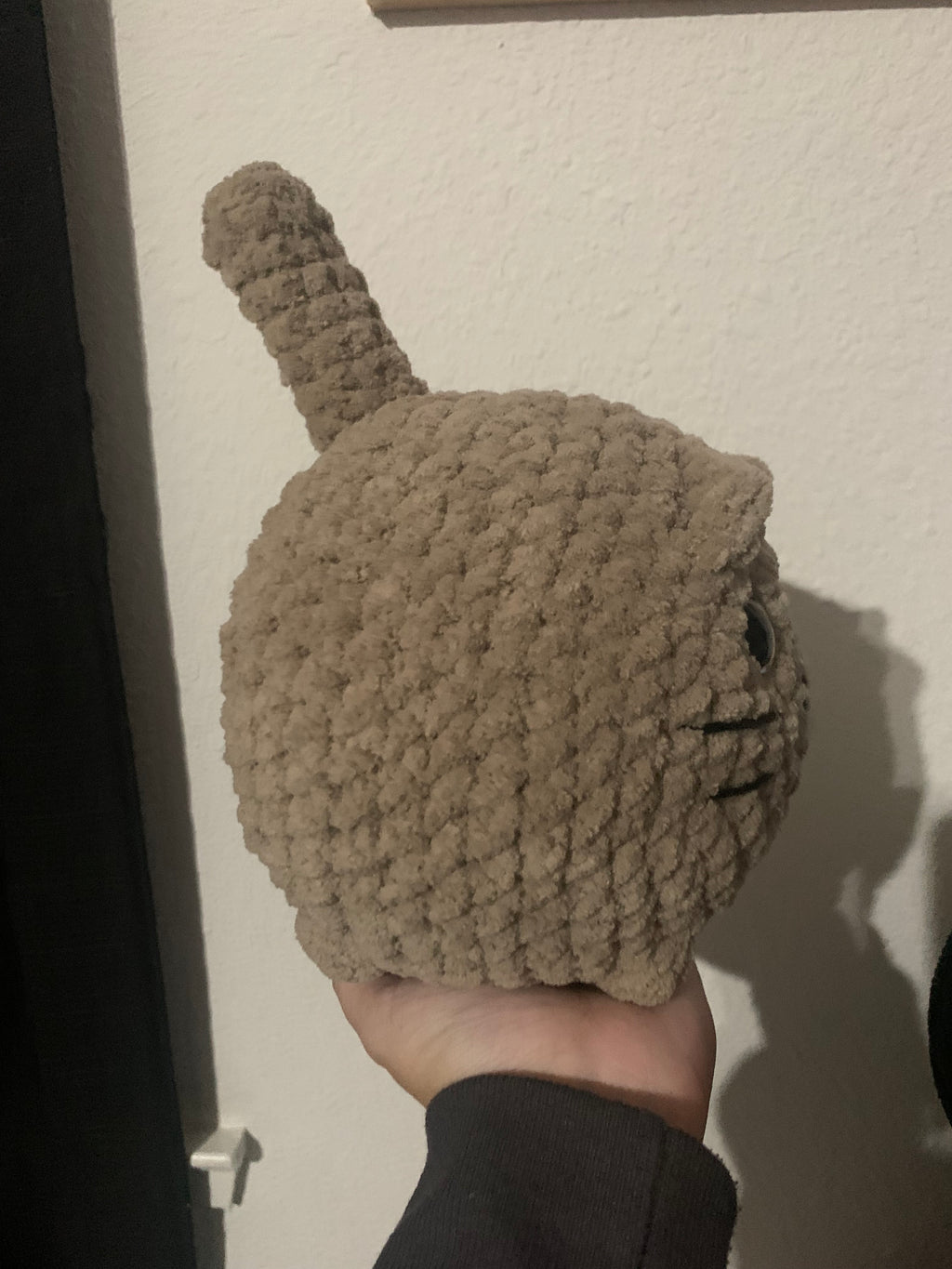 Brown Loaf Cat